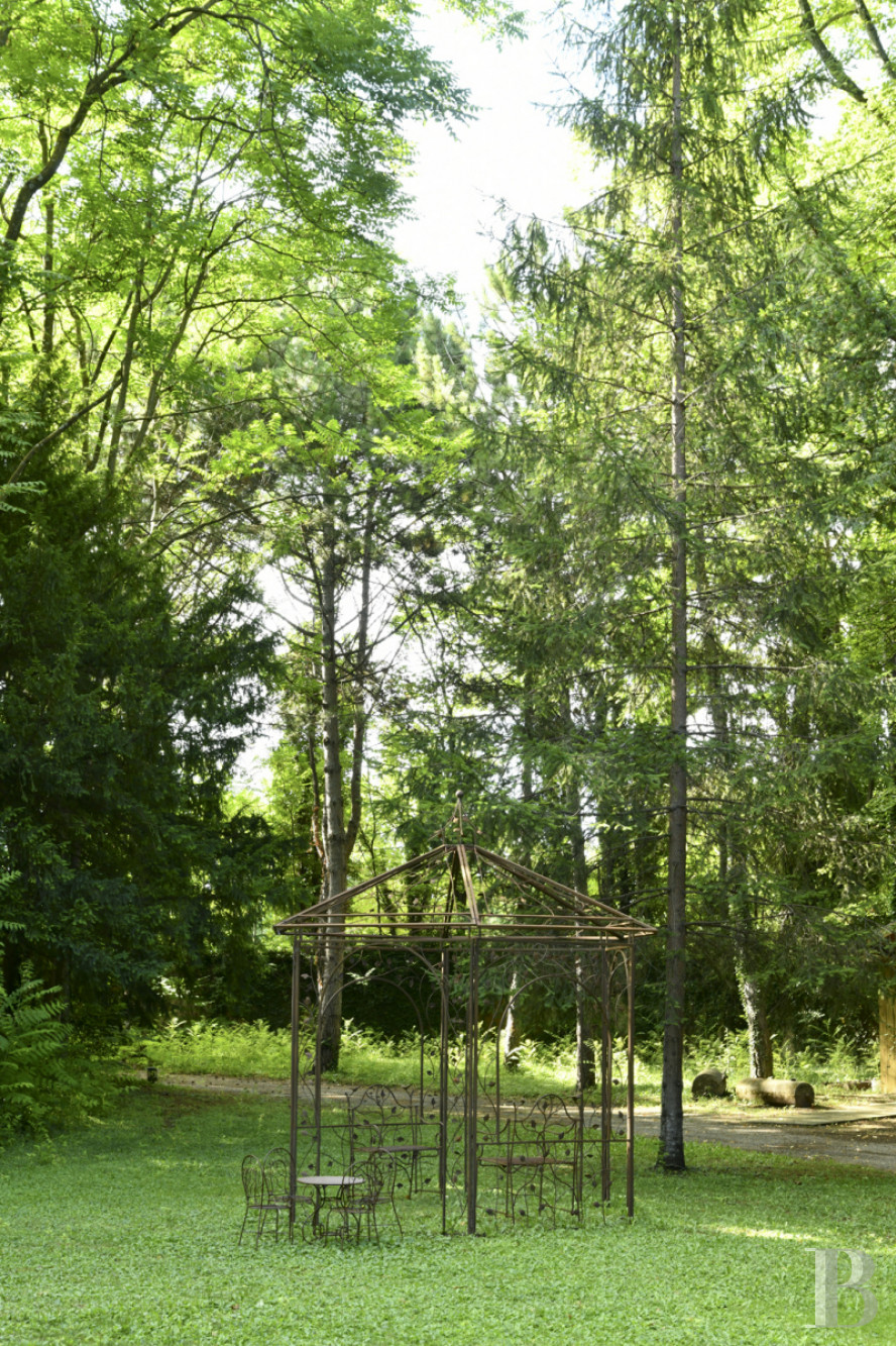 Dans le Vaucluse, à l’est d’Avignon, un château du 19e siècle dédié aux réceptions et à la villégiature - photo  n°20